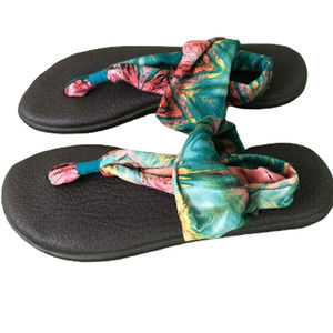 Sanuk Tropical Pattern Cloth Strap Sandals Size 10